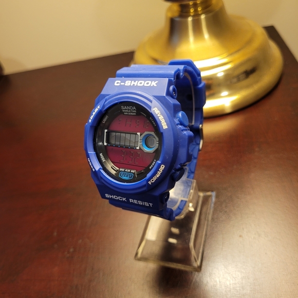 New Blue Digital C shook Fashion watch - Picture 4 of 6